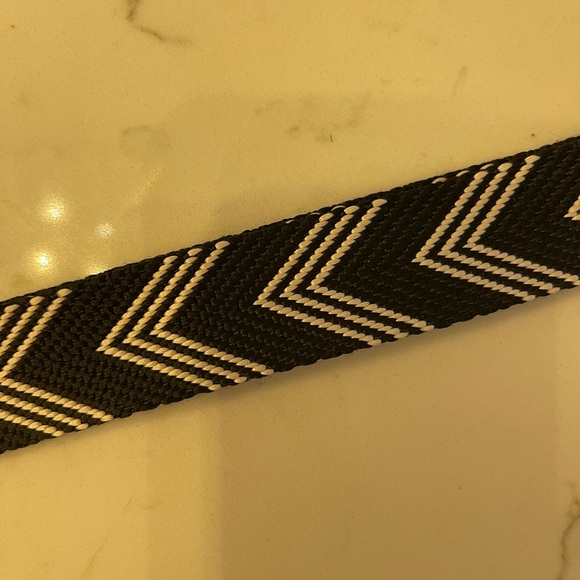 Adjustable Crossbody Strap - Thin - Chevron Black & Natural - Picture 2 of 4